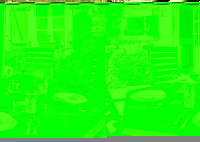 Amazing In Hébergement de vacances Suaux